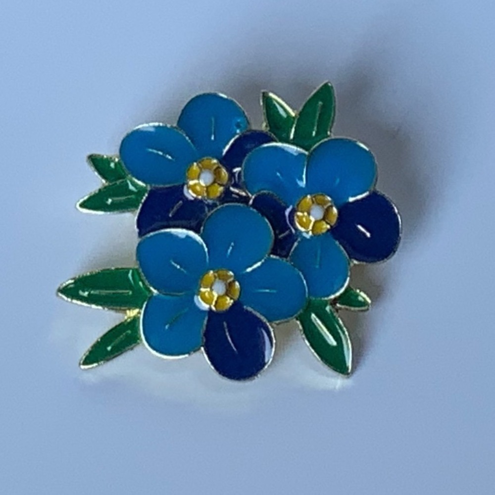 Blue Enamel Forget-Me-Not Flower Brooch Pin Dementia Awareness Gift  in Pink Bag